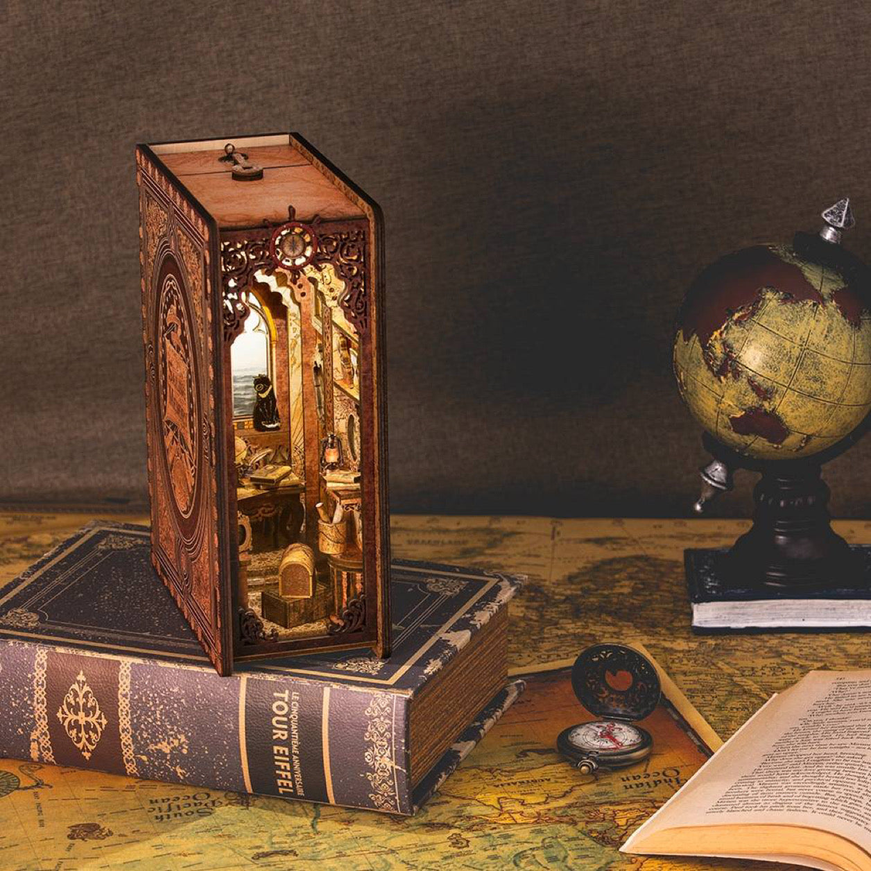 Sailing Memory Book Nook