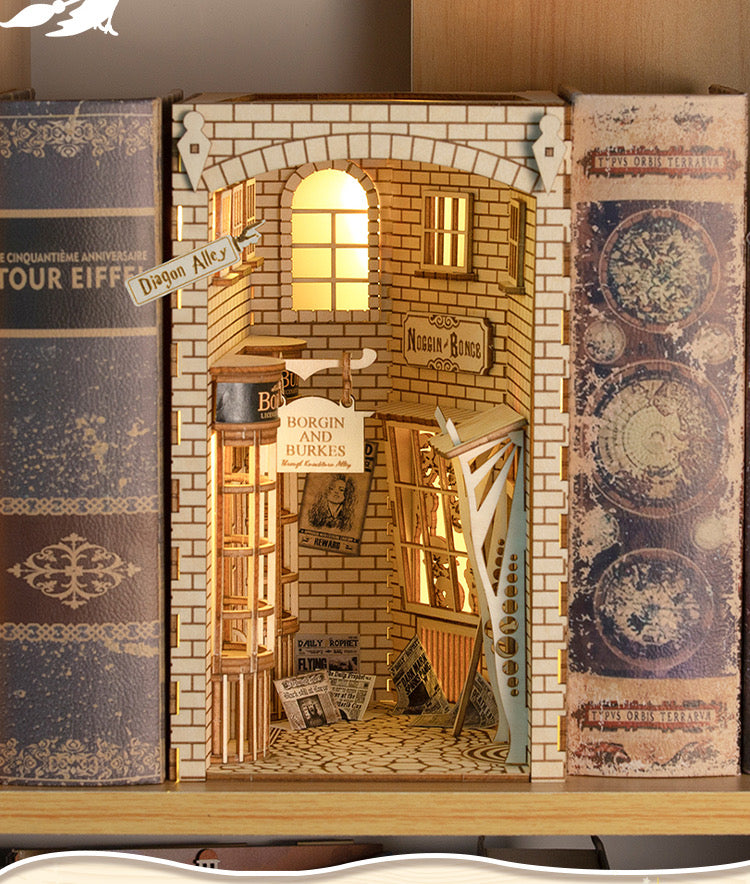 ON SALE! Diagon Alley | Harry Potter Book Nook